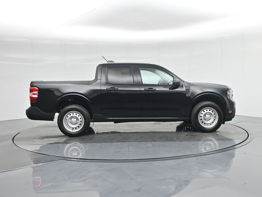 New 2025 Ford Maverick XL w/ Equipment Group 102A image 23