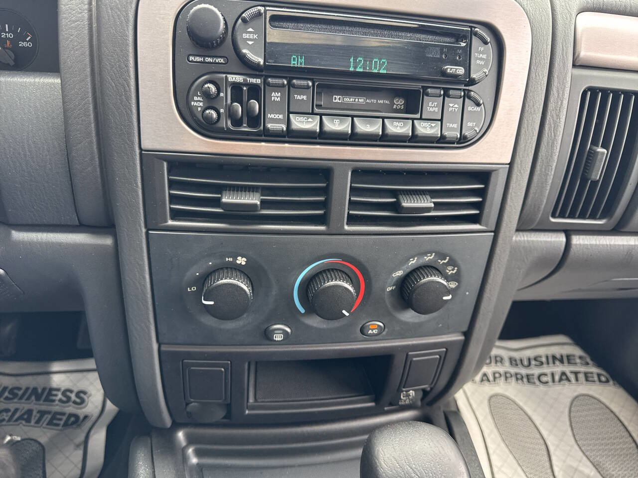 Used 2004 Jeep Grand Cherokee Laredo w/ Trailer Tow Prep Group image 29