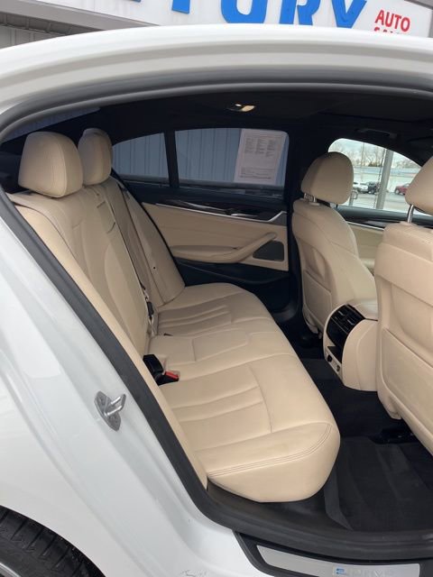Used 2018 BMW 530e image 33