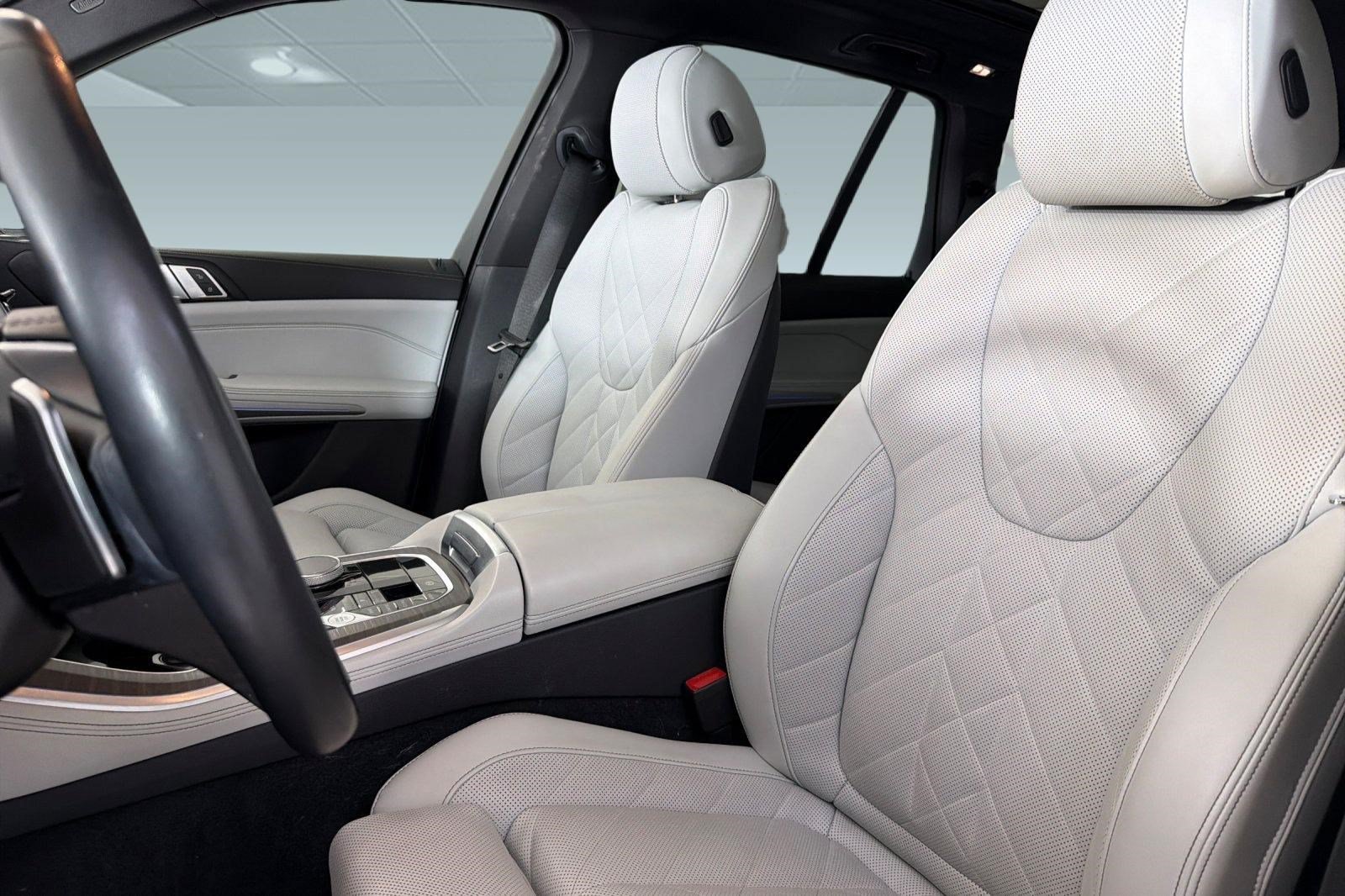 Used 2024 BMW X5 sDrive40i w/ Premium Package RWD image 5