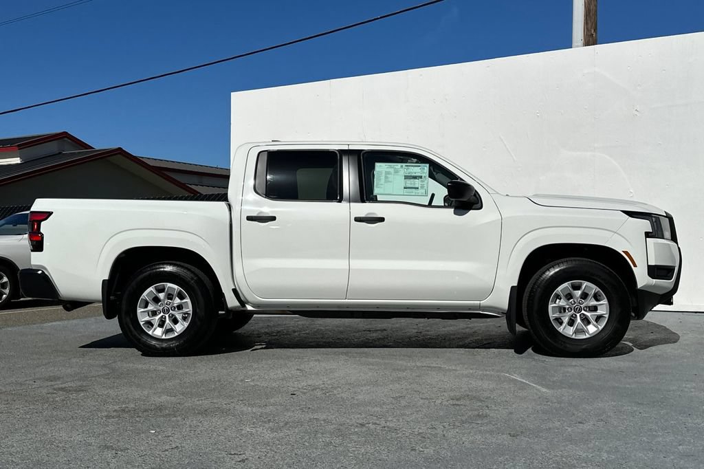 Used 2025 Nissan Frontier S RWD image 3