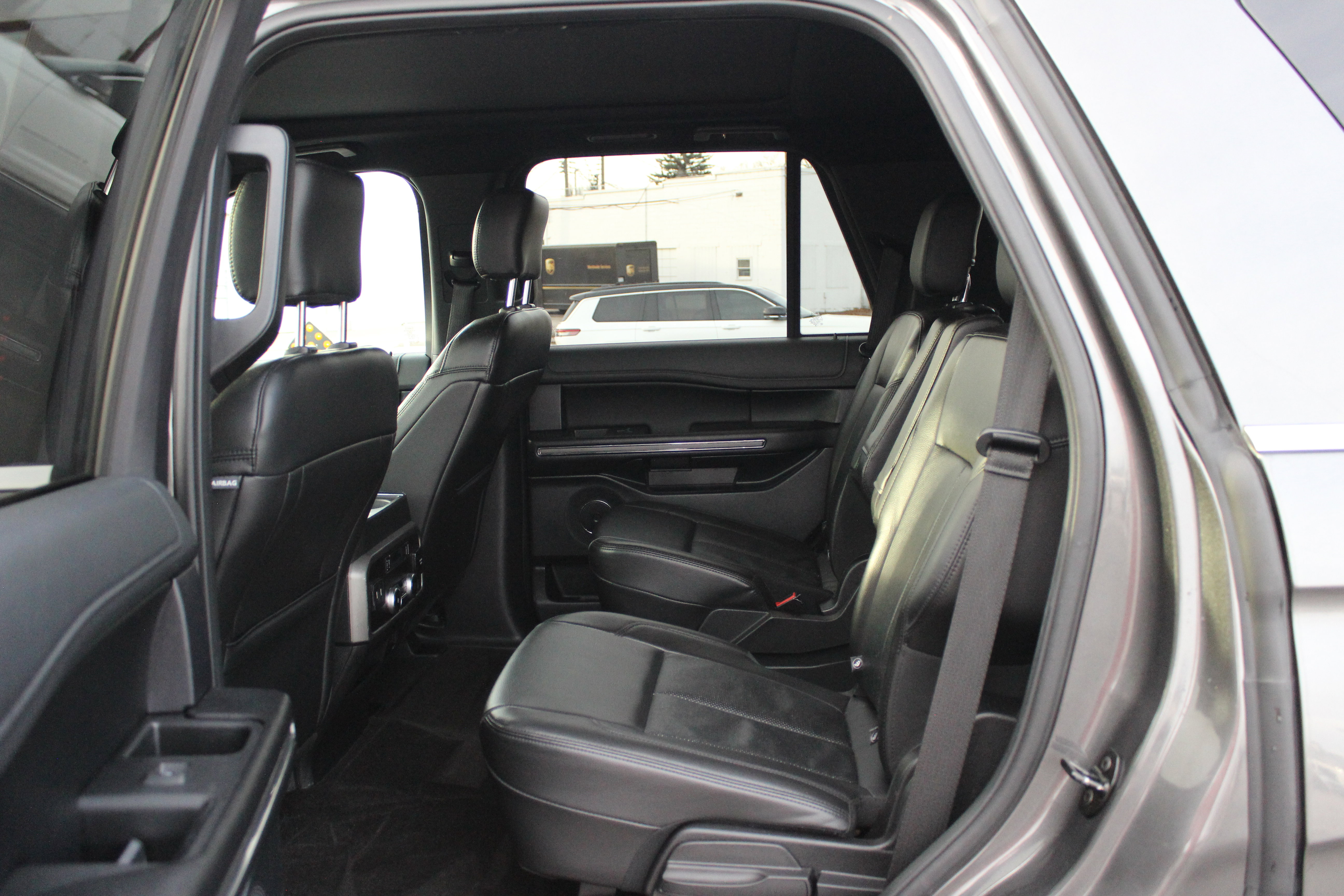 Used 2020 Ford Expedition XLT w/ Equipment Group 202A image 19