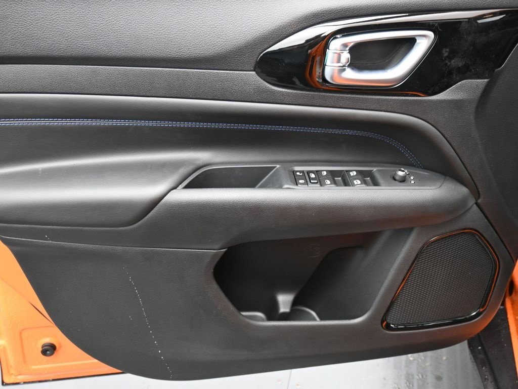 New 2026 Jeep Compass Latitude image 9