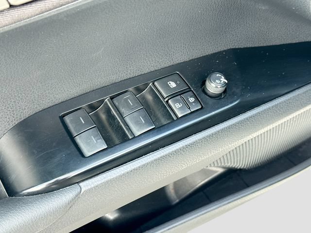 Used 2025 Toyota Camry LE FWD image 19