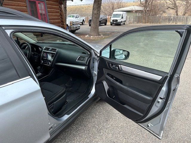 Used 2018 Subaru Outback 2.5i Premium image 26