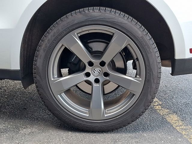 Certified 2023 Porsche Macan Turbo image 14