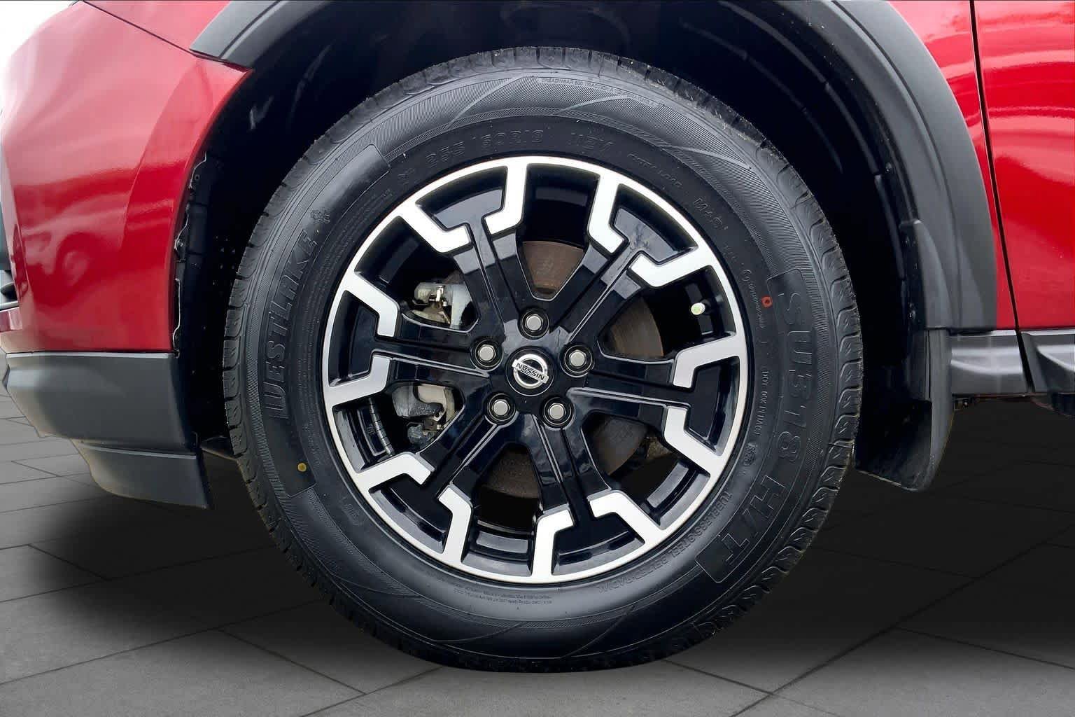 Used 2020 Nissan Pathfinder SV w/ Rock Creek Edition image 11