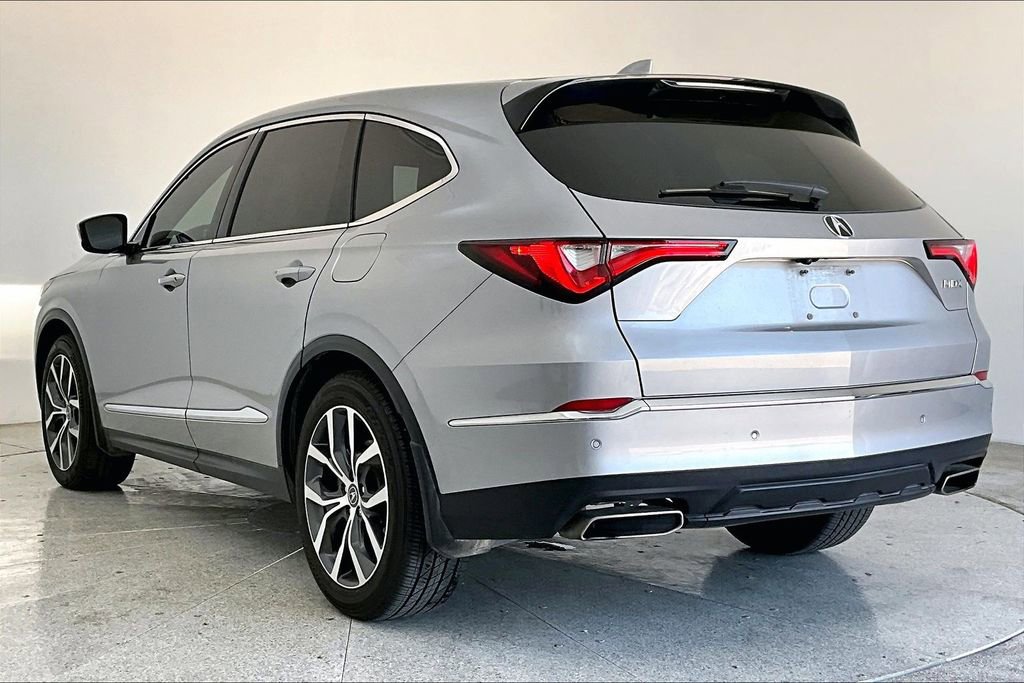 Certified 2022 Acura MDX FWD w/ Technology Package image 2