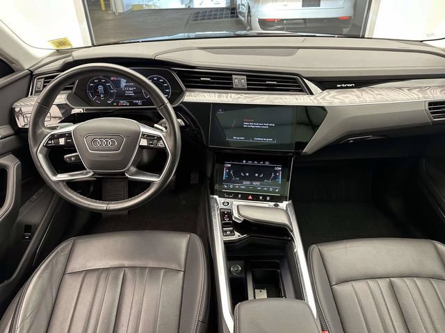 Used 2024 Audi Q8 e-tron Premium Plus w/ Premium Plus Package AWD/4WD image 17