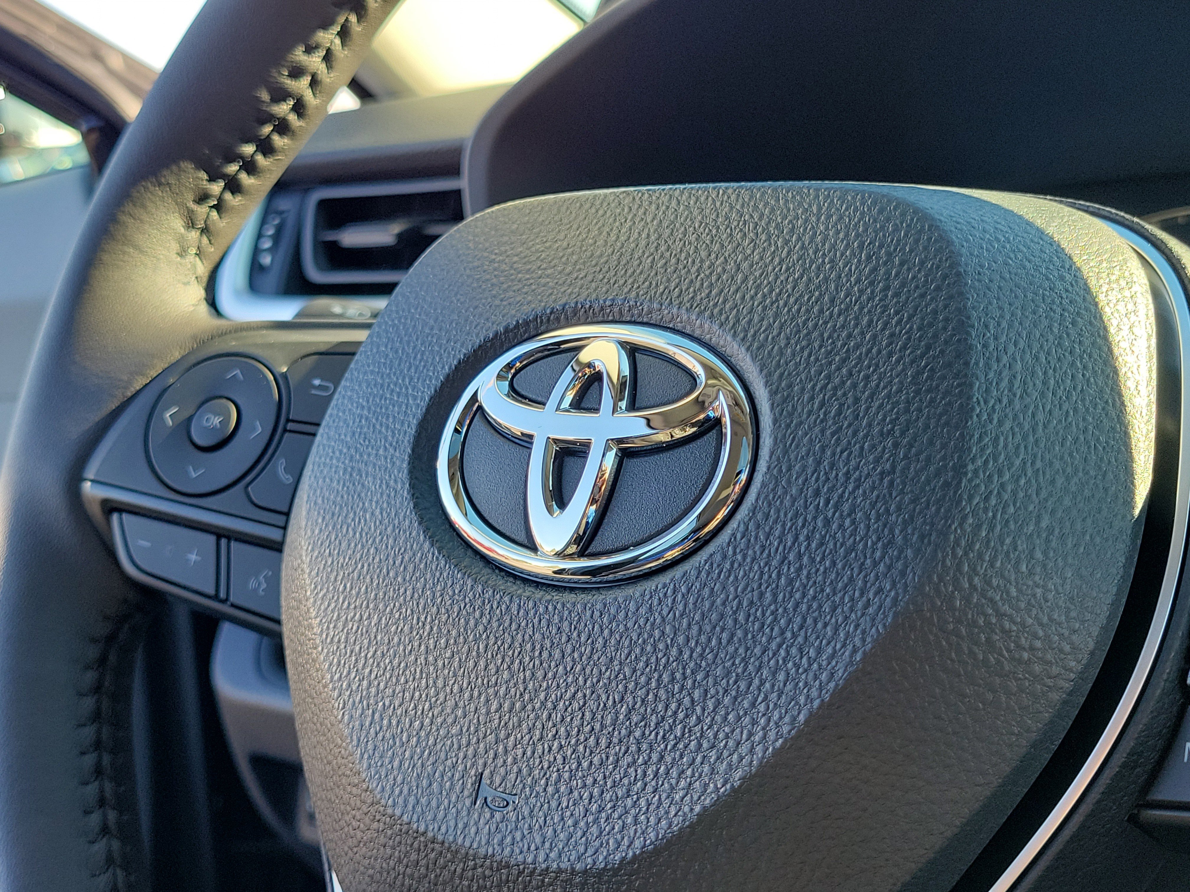 New 2025 Toyota RAV4 XLE