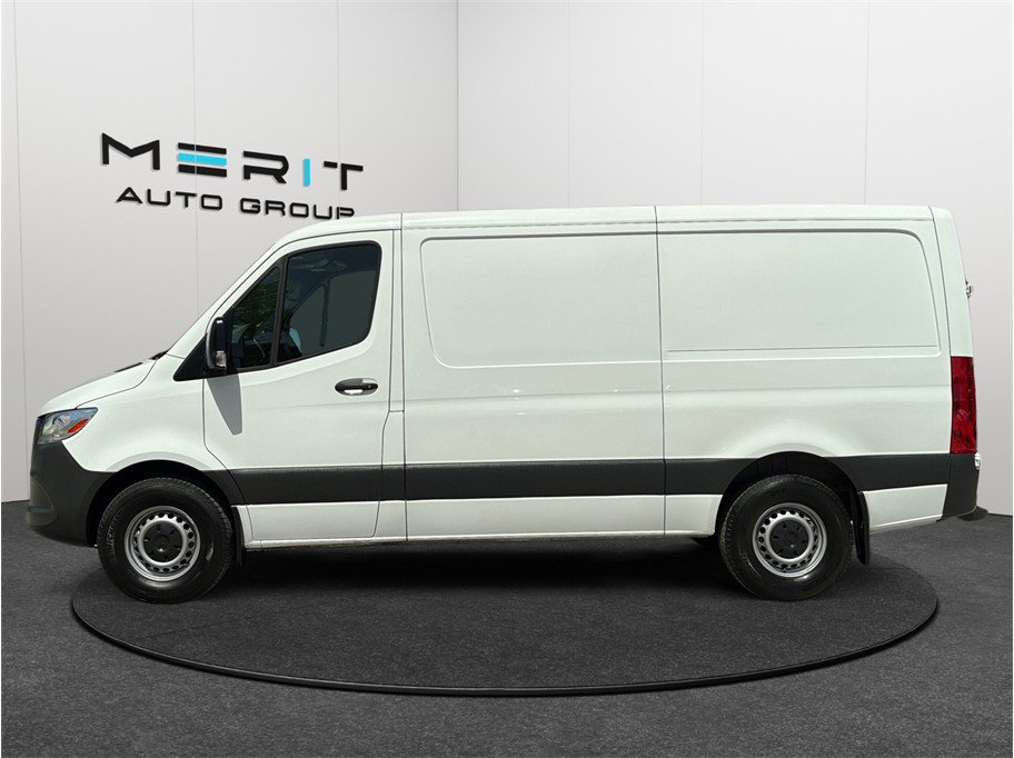 Used 2024 Mercedes-Benz Sprinter 2500 image 5