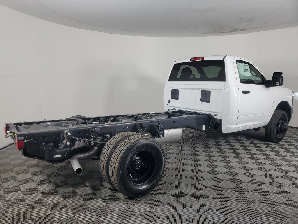 New 2026 RAM 3500 Tradesman RWD image 4