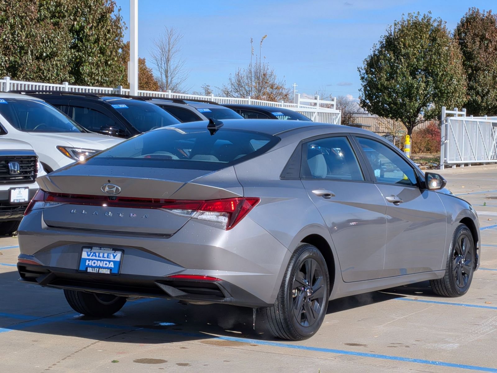 Used 2023 Hyundai Elantra SEL image 6