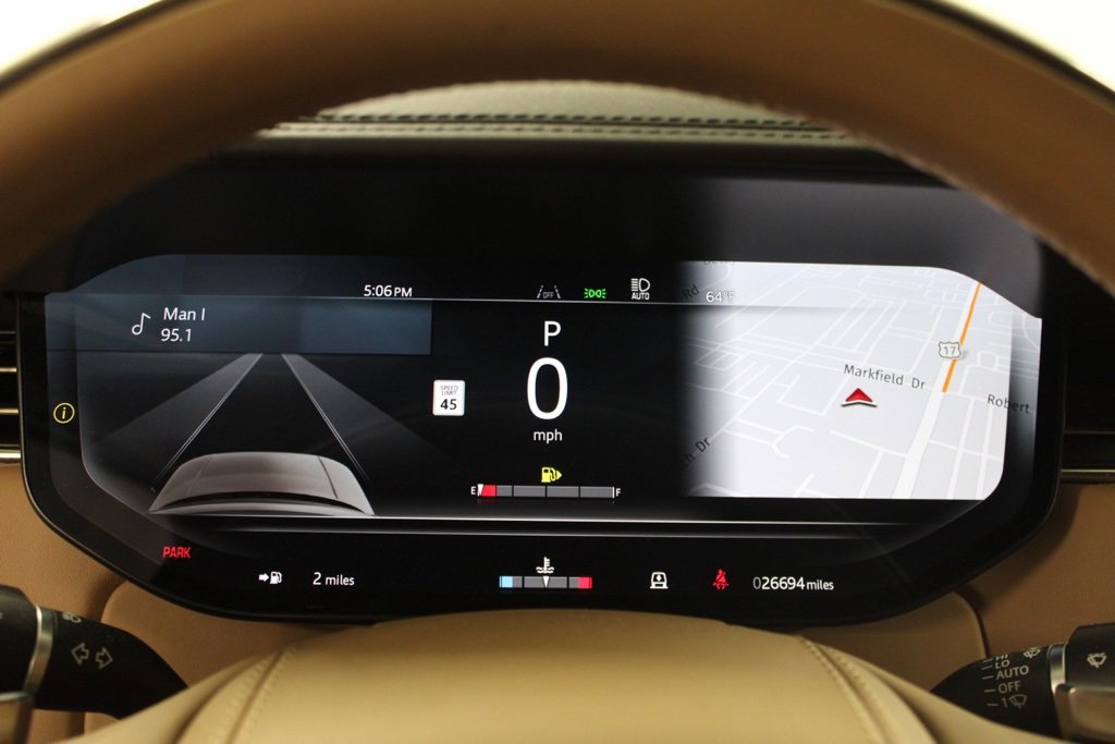 Used 2024 Land Rover Range Rover Long Wheelbase Autobiography image 22