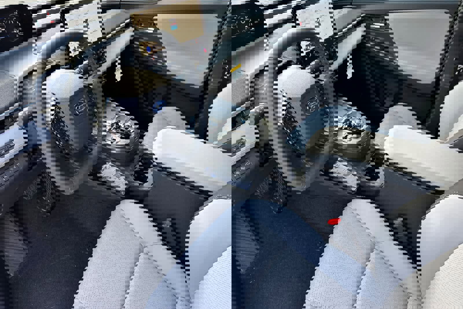 New 2026 Subaru Solterra Premium image 9