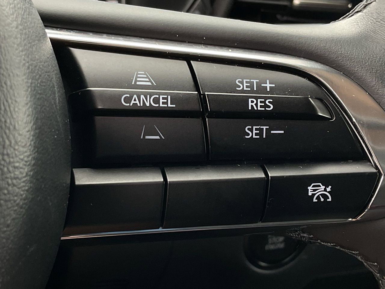 Used 2025 MAZDA CX-30 AWD 2.5 S w/ Preferred Package image 26