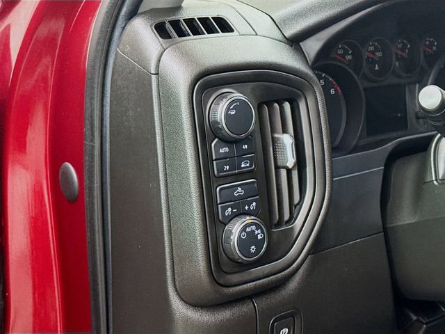 Used 2020 Chevrolet Silverado 1500 Custom w/ Custom Value Package AWD/4WD image 10