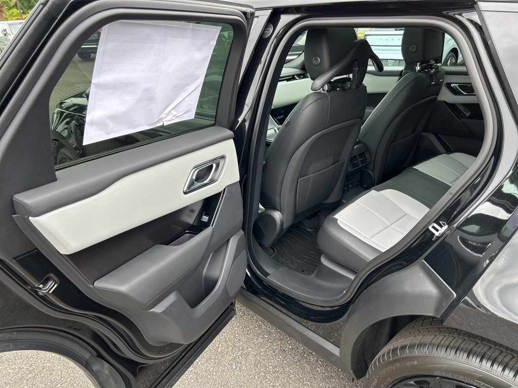 New 2026 Land Rover Range Rover Velar Dynamic SE image 15