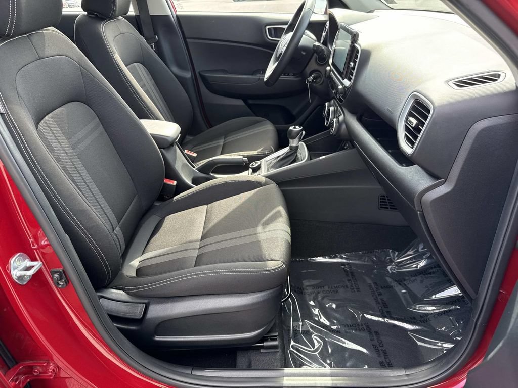 Used 2023 Hyundai Venue SEL w/ Cargo Package FWD image 19