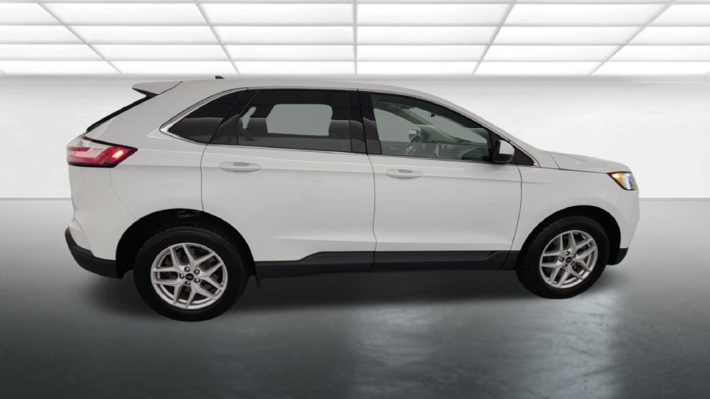 Certified 2024 Ford Edge SEL w/ Convenience Package AWD/4WD image 9
