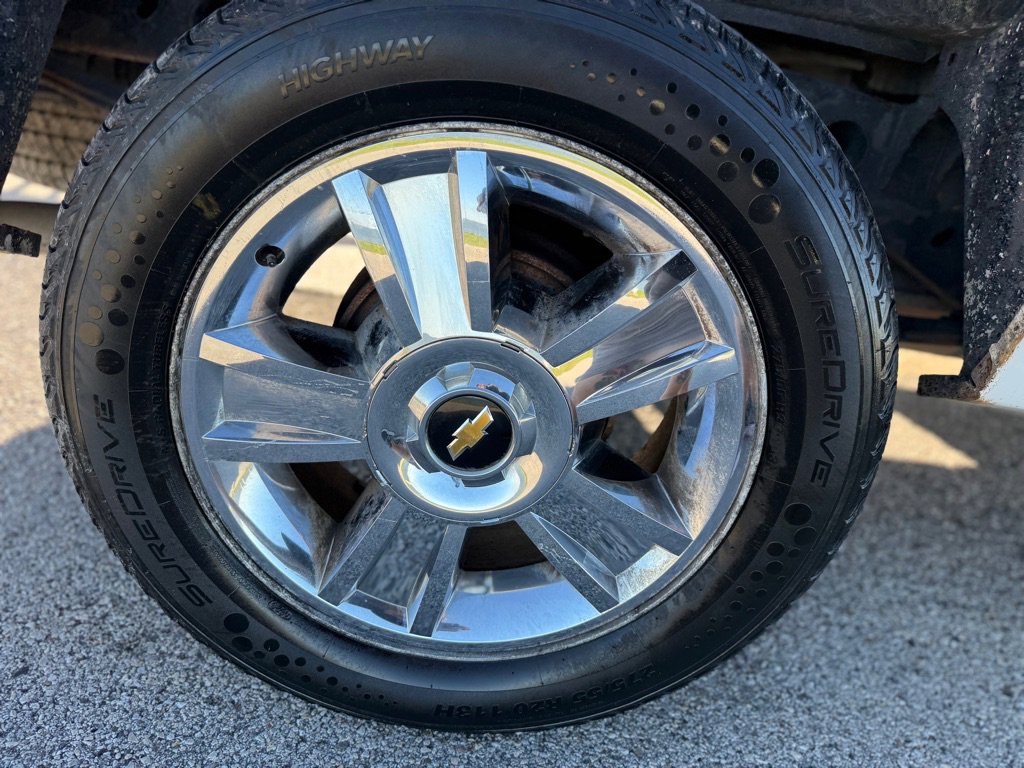 Used 2008 Chevrolet Silverado 1500 LT w/ Power Pack Plus AWD/4WD image 16