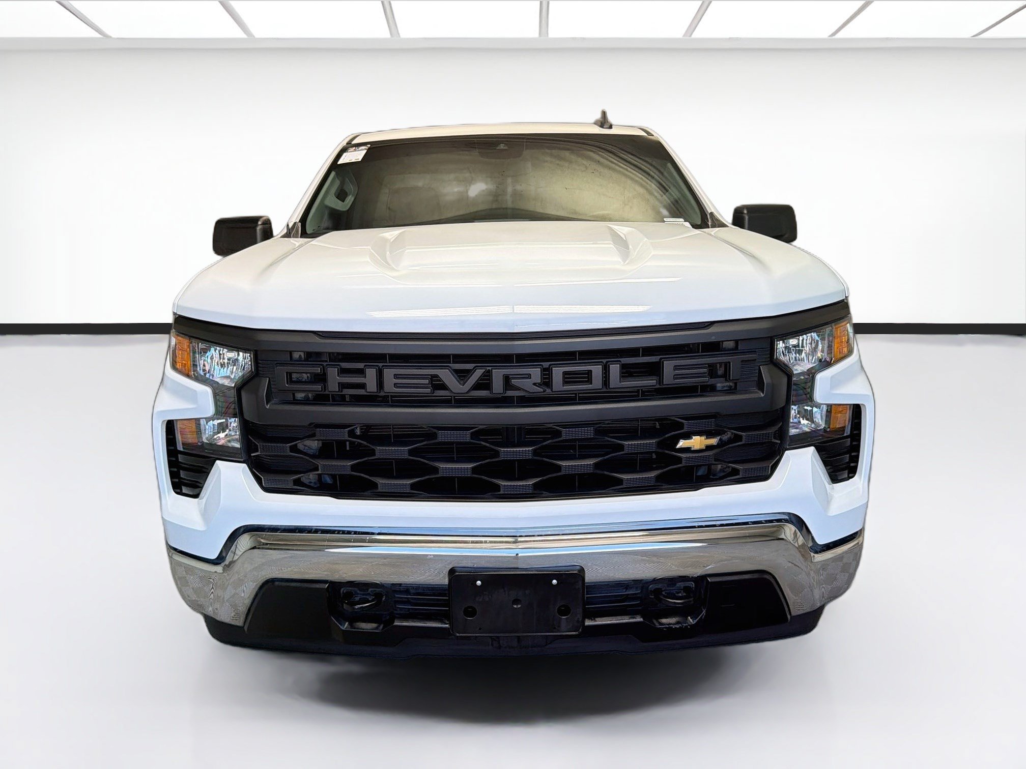 Used 2025 Chevrolet Silverado 1500 W/T RWD image 2