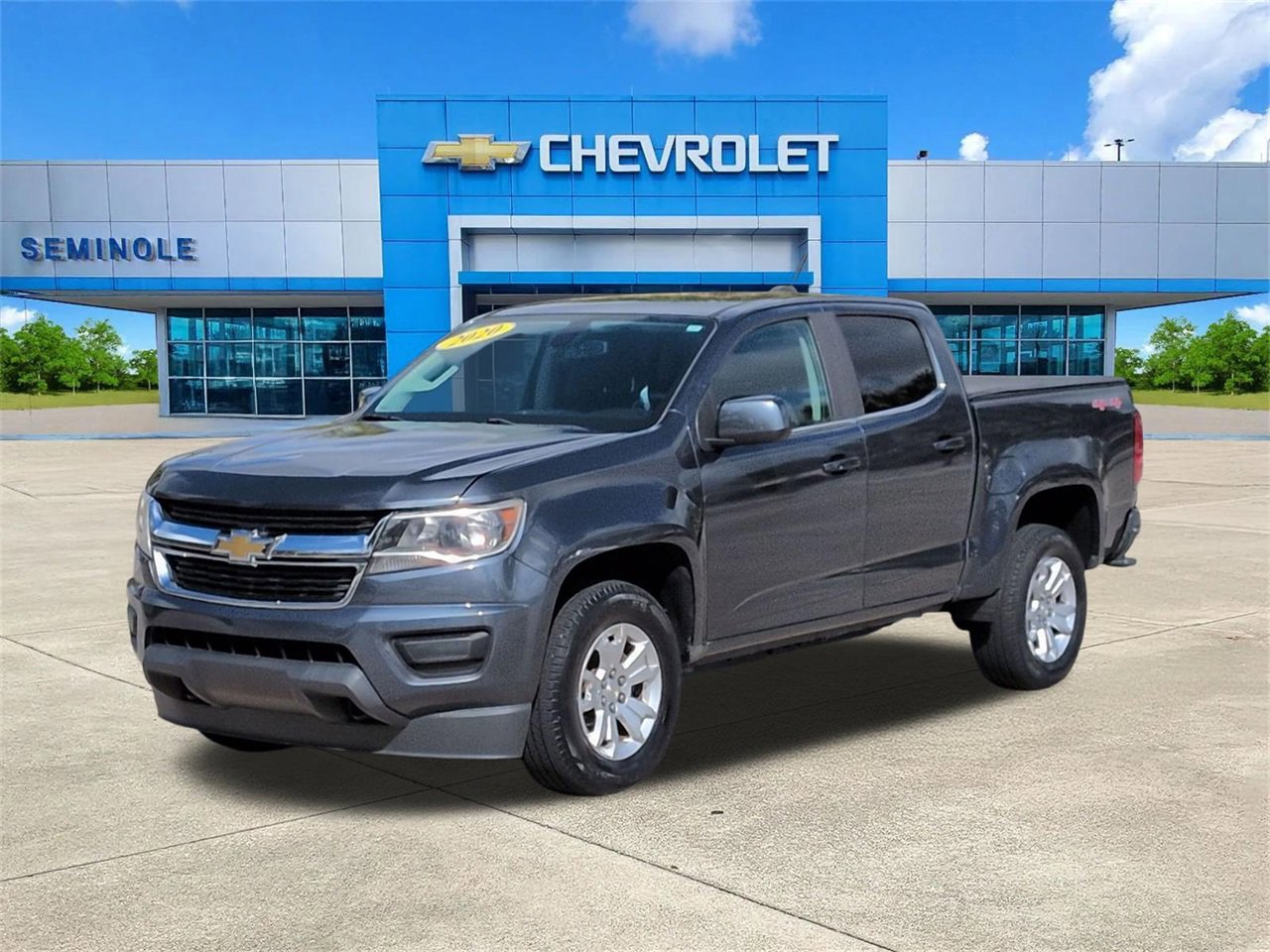 Used 2020 Chevrolet Colorado LT image 2