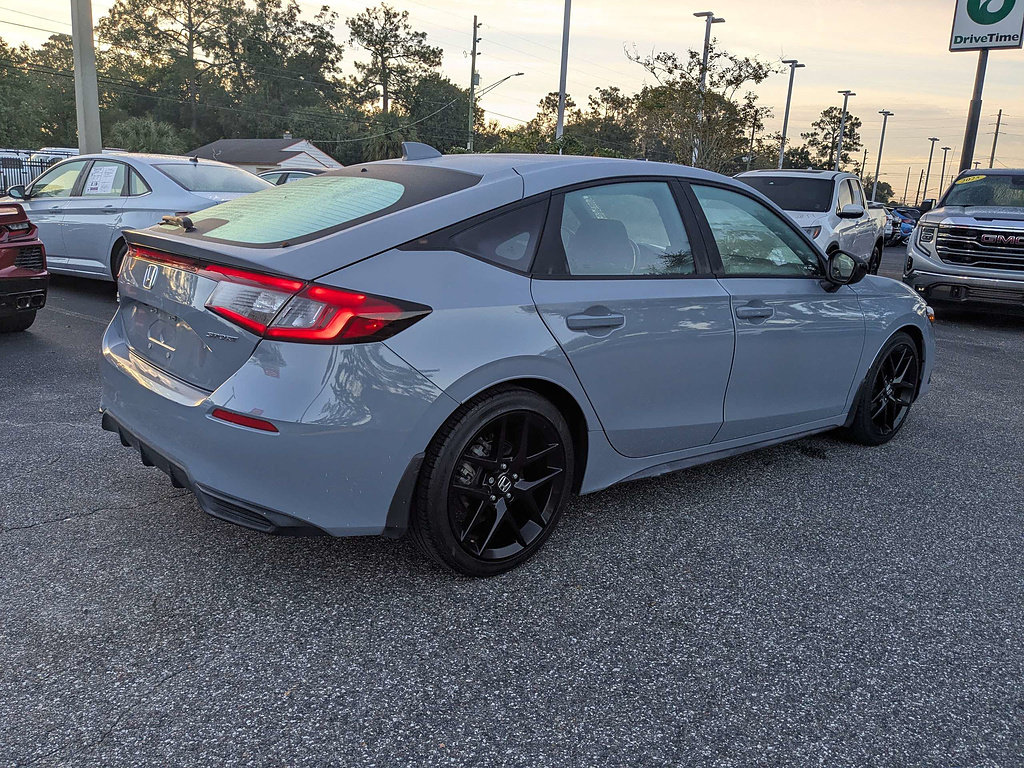 Used 2023 Honda Civic Sport image 5