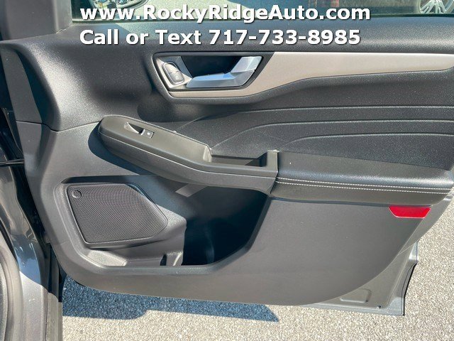 Used 2022 Ford Escape SEL w/ Class II Trailer Tow Package image 40