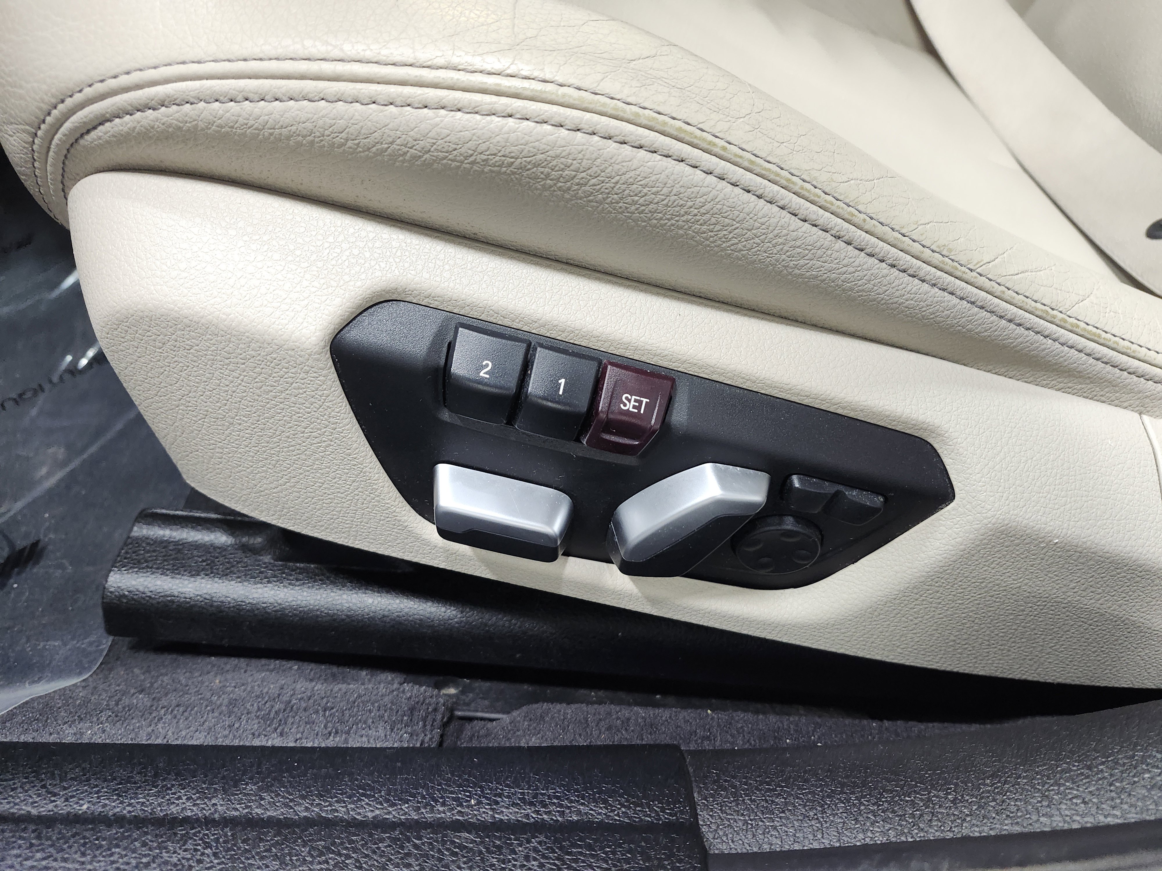 Used 2016 BMW 330e 330e image 29