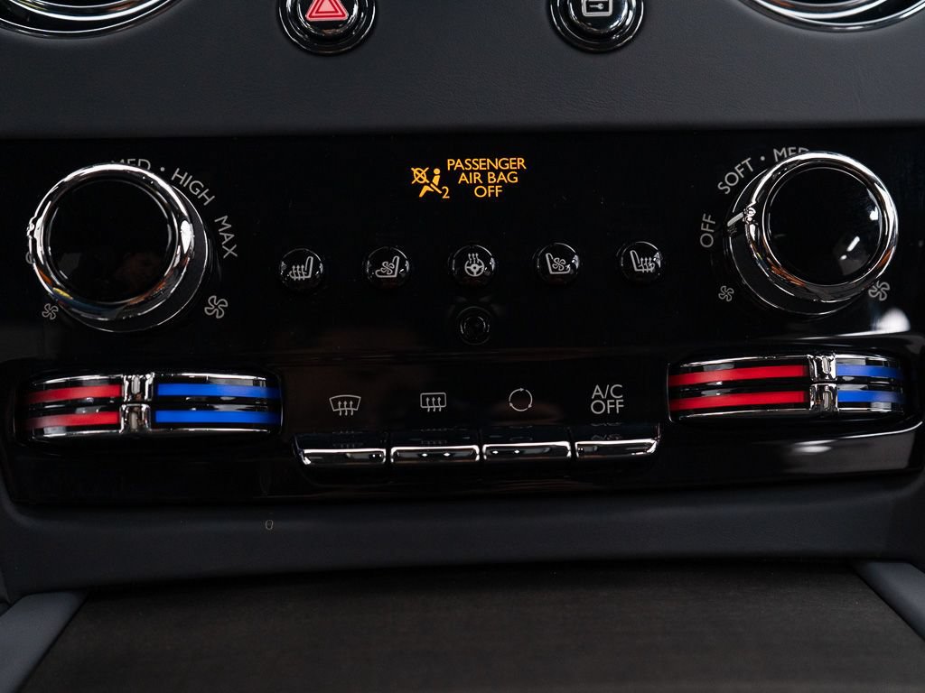 Certified 2026 Rolls-Royce Cullinan AWD/4WD image 40