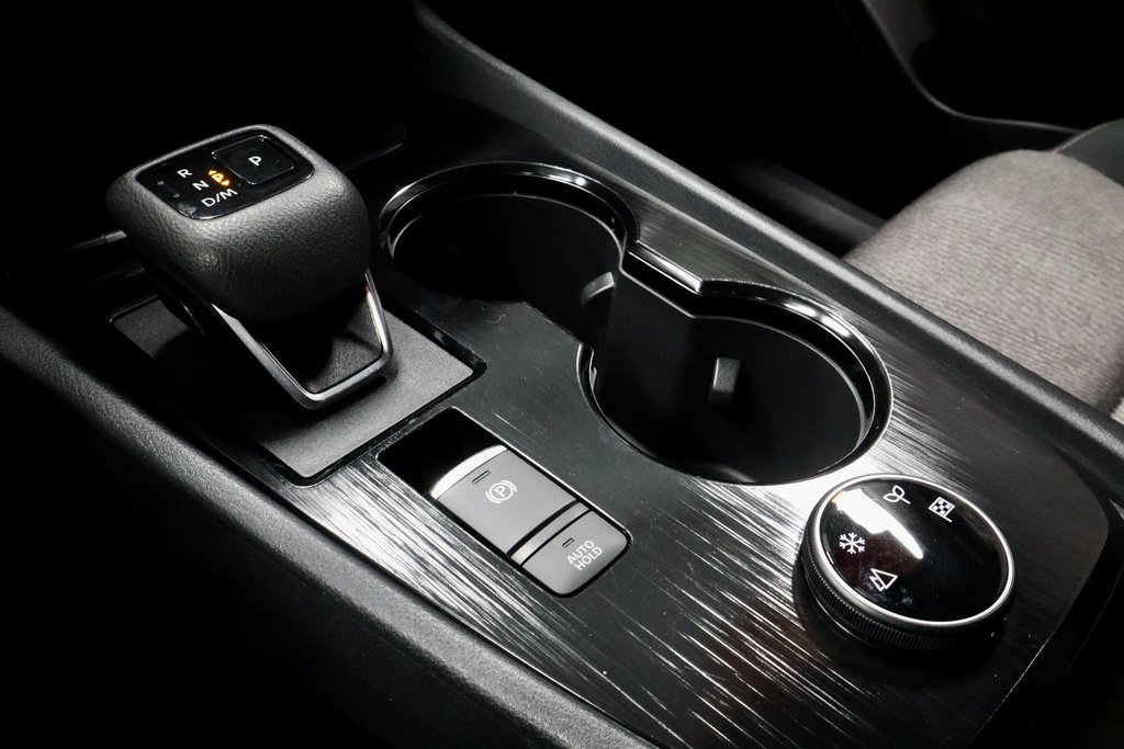 Certified 2024 Nissan Rogue SV image 32