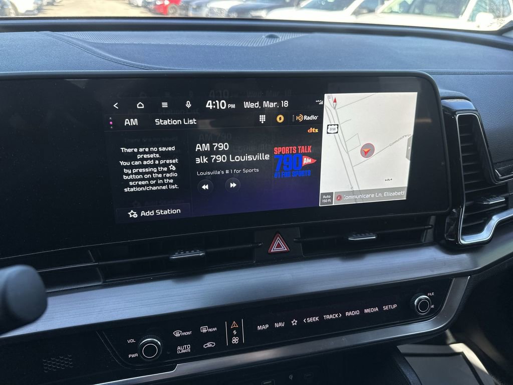 Used 2025 Kia Sportage EX image 16