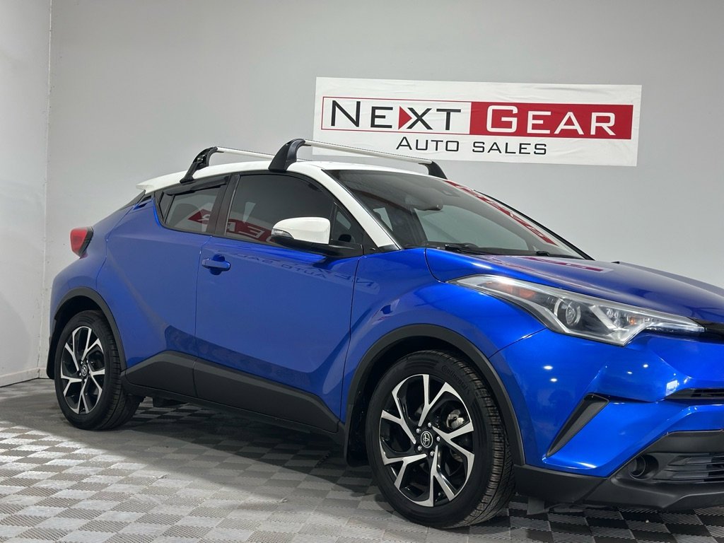 Used 2018 Toyota C-HR XLE image 3