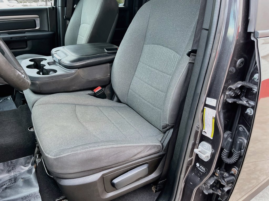 Used 2022 RAM 1500 Warlock AWD/4WD image 19