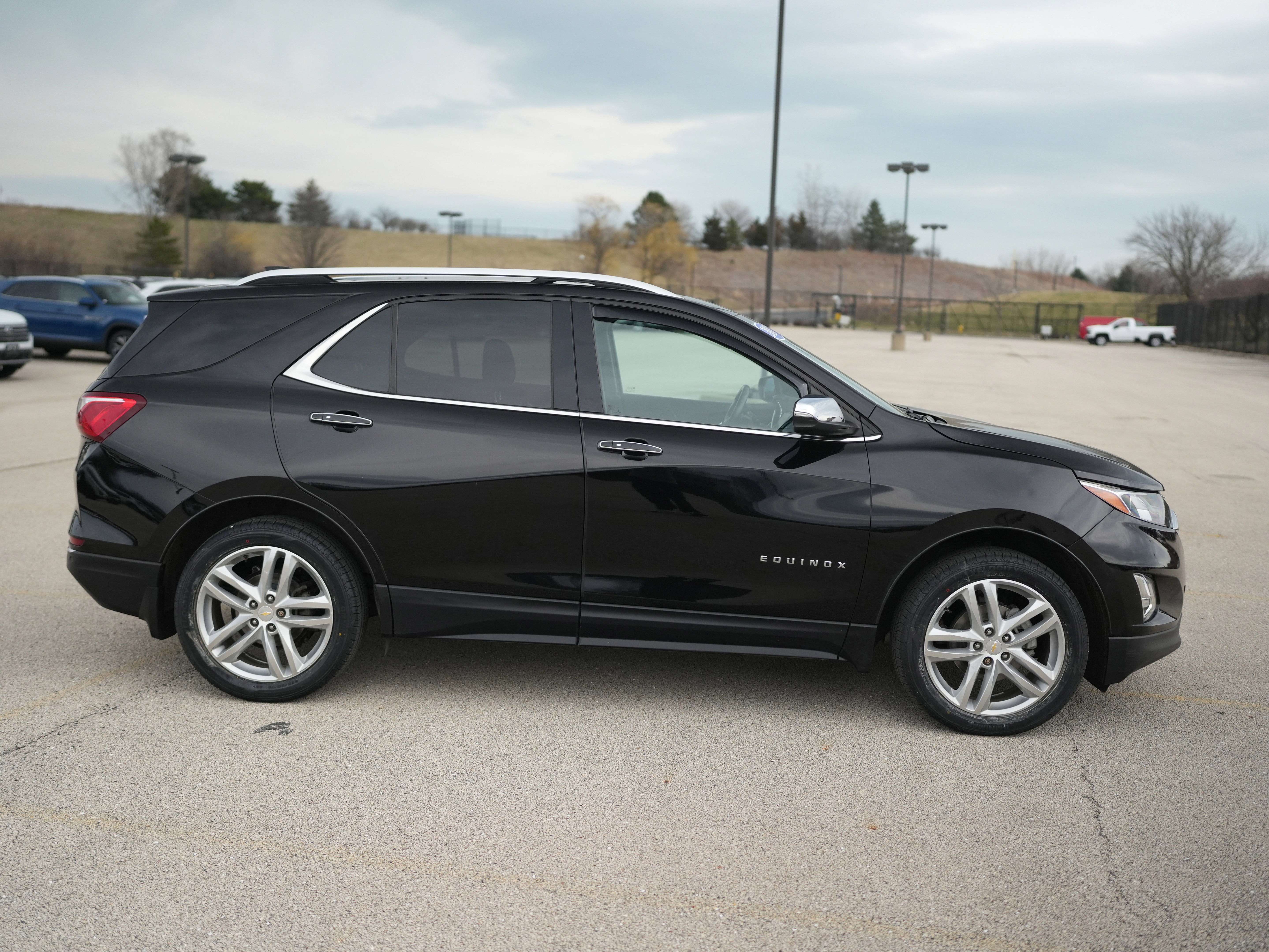 Used 2018 Chevrolet Equinox Premier image 9