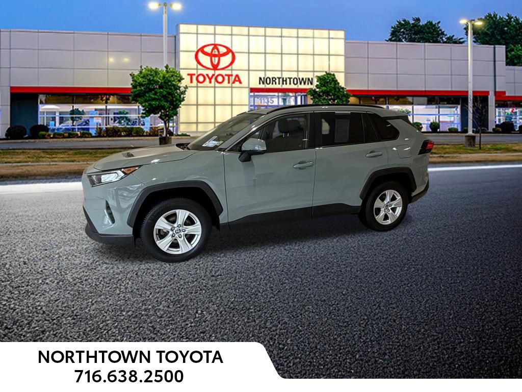 Used 2020 Toyota RAV4 XLE w/ Convenience Package AWD/4WD image 1