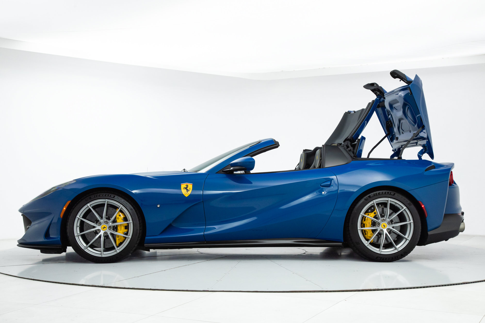 Certified 2021 Ferrari 812 GTS RWD image 20
