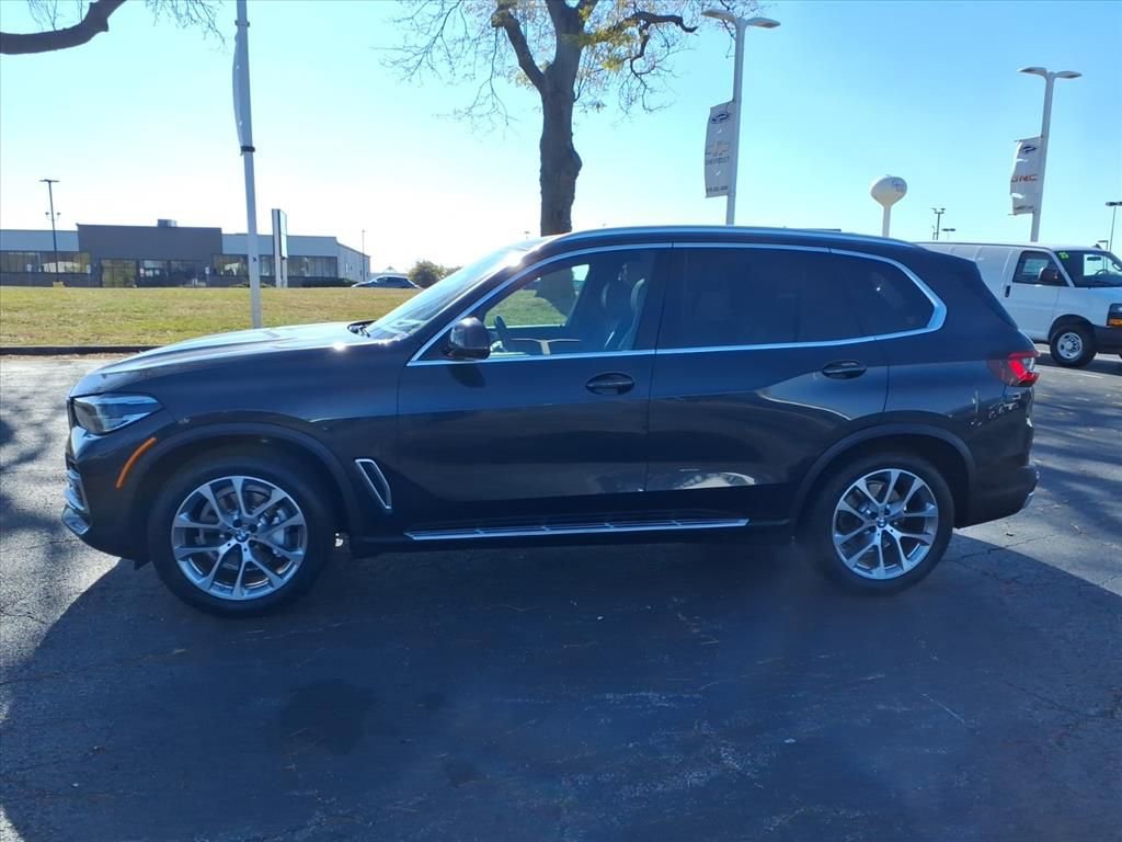 Used 2023 BMW X5 xDrive40i w/ Premium Package image 4