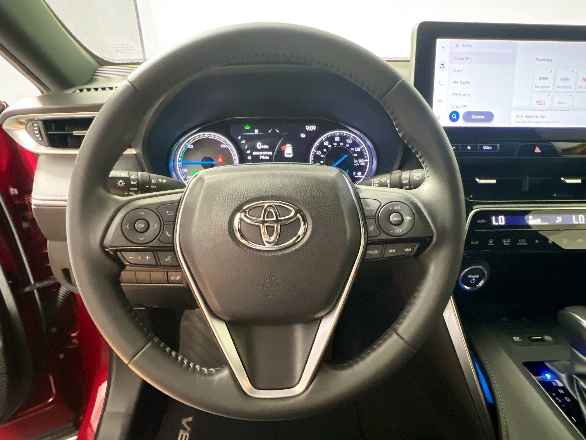 Used 2024 Toyota Venza Nightshade AWD/4WD image 17