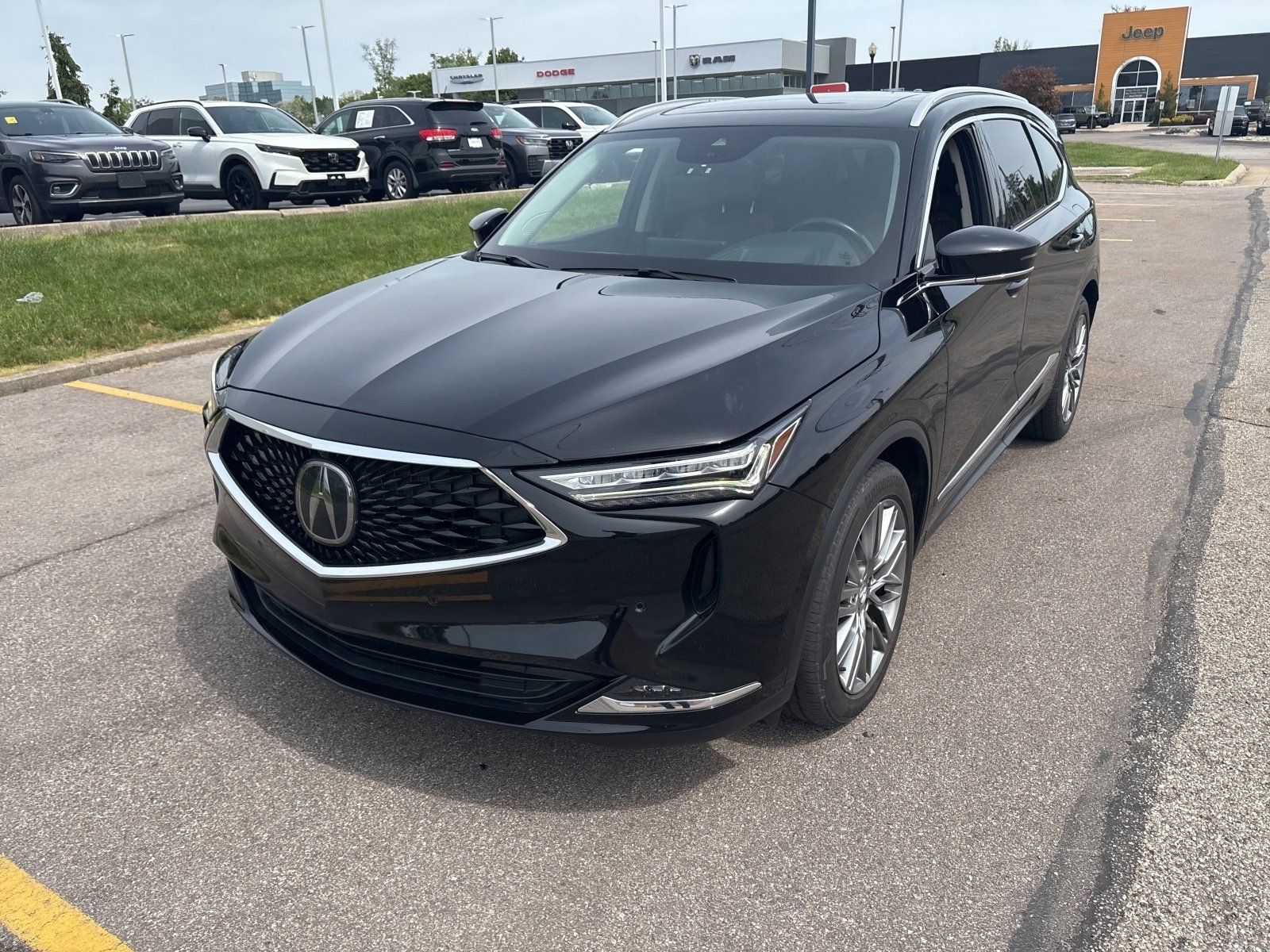 Used 2023 Acura MDX SH-AWD w/ Advance Package image 15