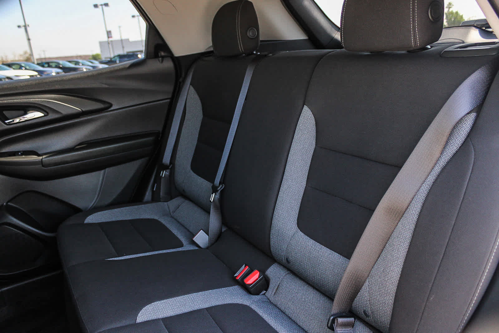 Used 2025 Chevrolet TrailBlazer LS w/ LS Convenience Package FWD image 16