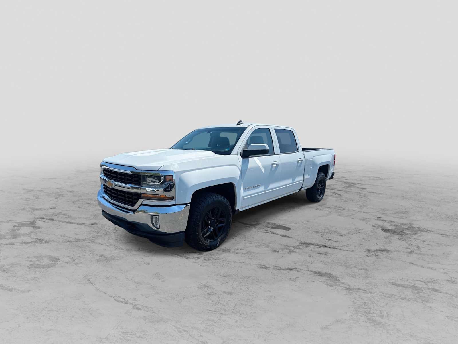 Used 2018 Chevrolet Silverado 1500 LT w/ LT Fleet Convenience Package AWD/4WD image 4