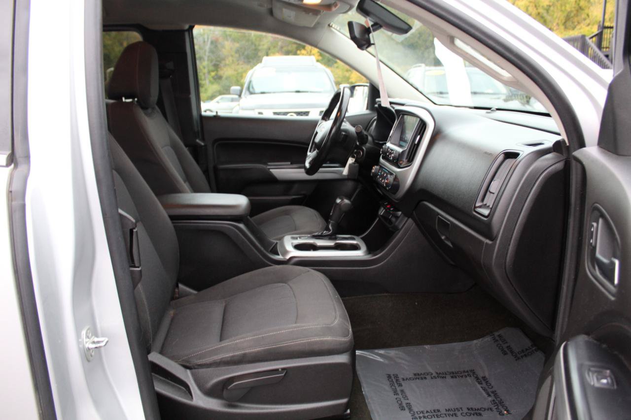 Used 2016 Chevrolet Colorado LT AWD/4WD image 11
