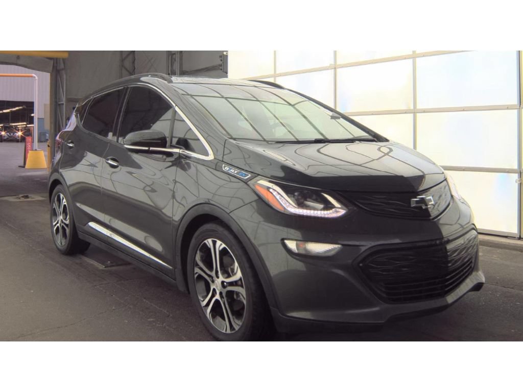 Used 2020 Chevrolet Bolt Premier w/ Infotainment Package FWD image 2