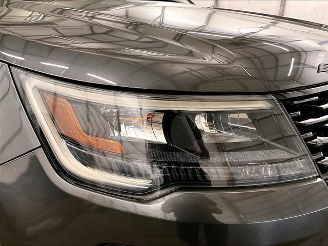 Used 2018 Ford Explorer Sport AWD/4WD image 28