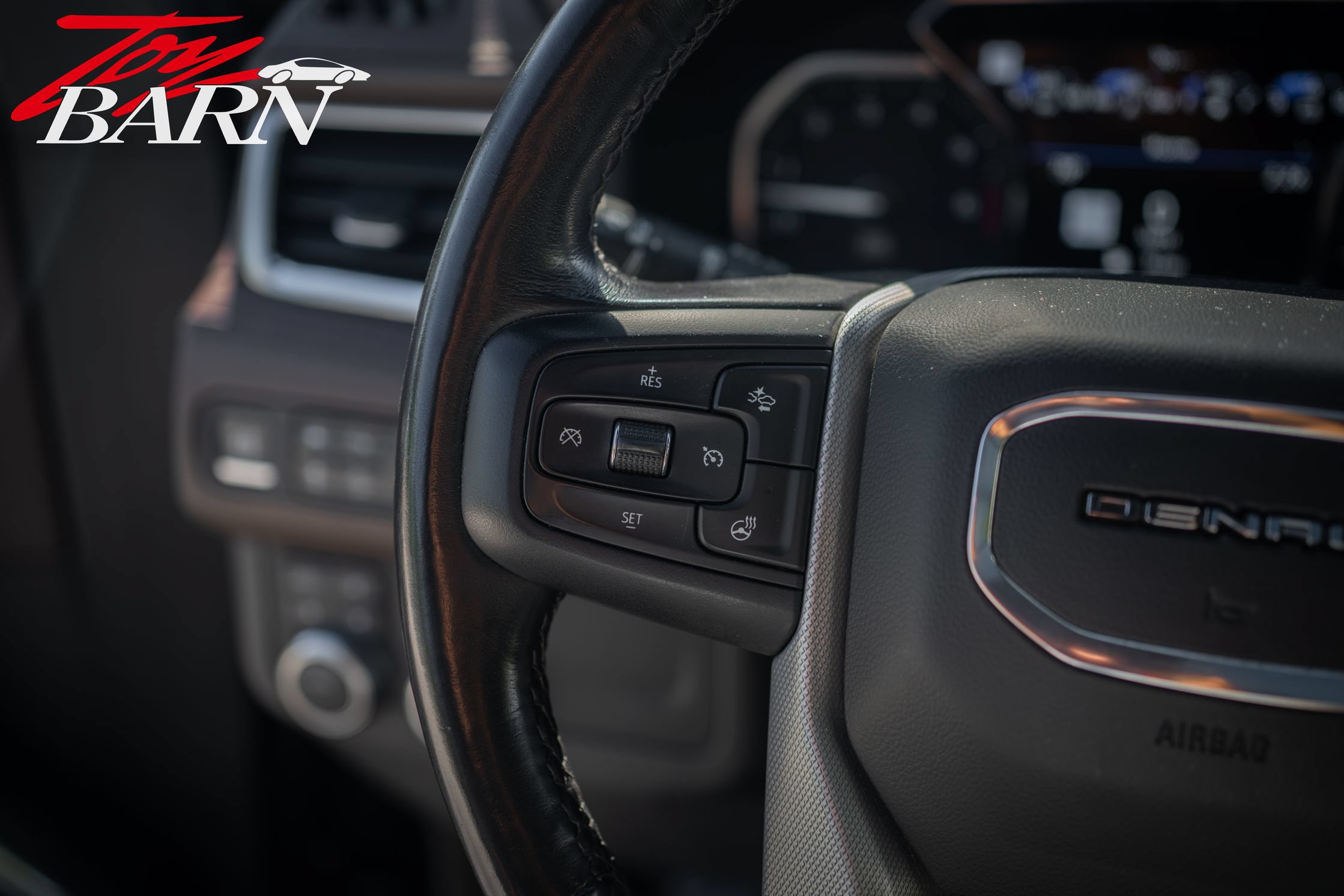Used 2021 GMC Yukon Denali AWD/4WD image 25