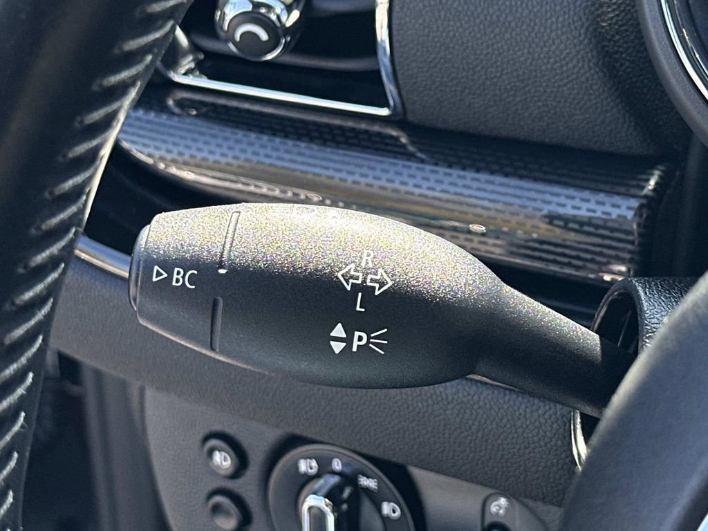 Used 2017 MINI Cooper Clubman image 17