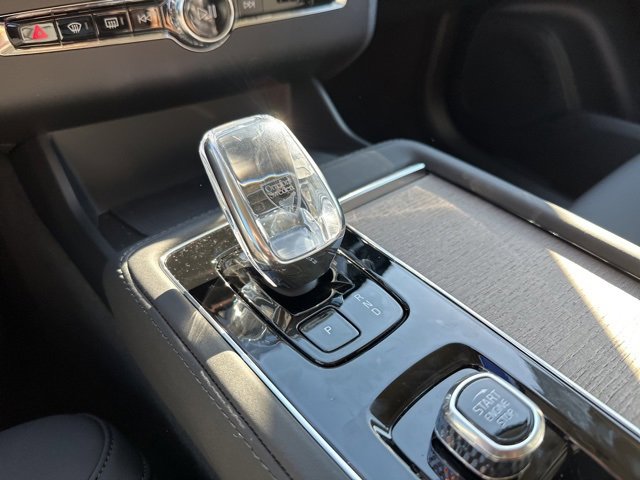 New 2026 Volvo XC90 B6 Plus image 14