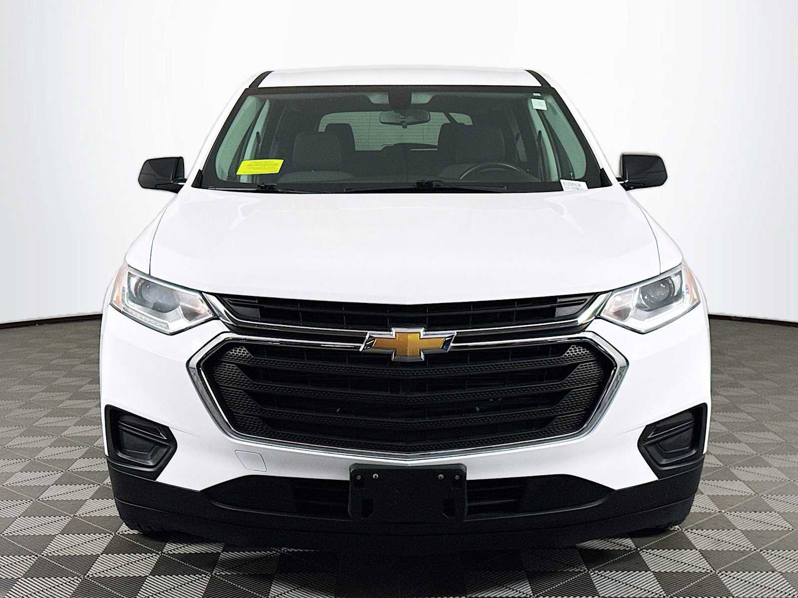 Used 2019 Chevrolet Traverse LS AWD/4WD image 2